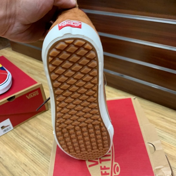 New NWT Vans Sk8 Hi Mte glazed Ginger Never Worn - Picture 5 of 6